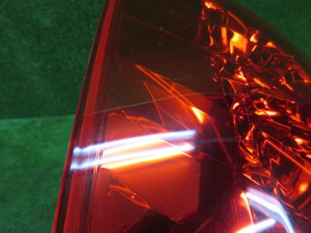 Left Tail Light TOYOTA Crown Majesta 2006 DBA-UZS186 8156030B20 — photo 2
