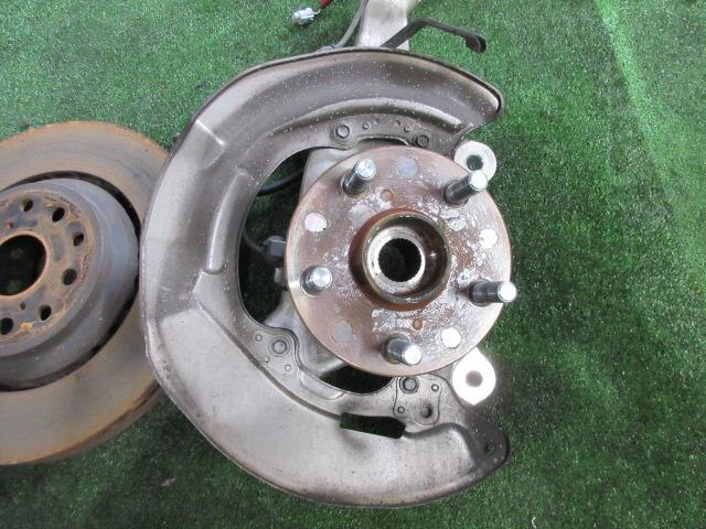 Front Left Knuckle Hub Assembly TOYOTA Lexus ls 2007 DAA-UVF46 — photo 2