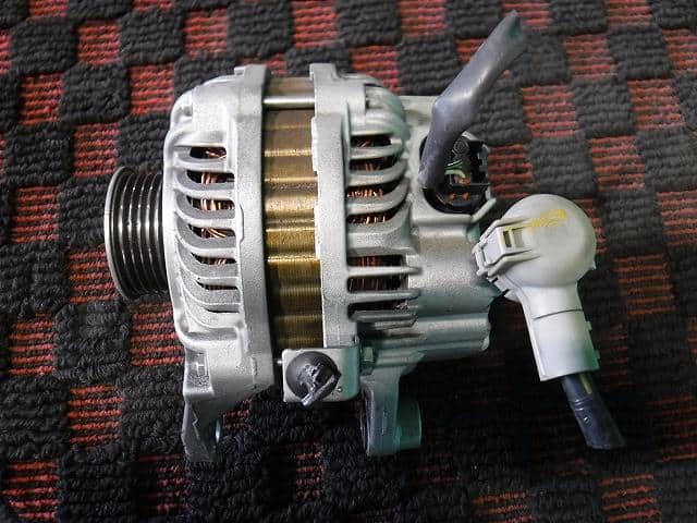 Alternator MAZDA Demio 2008 DBA-DE3FS ZJ3818300 — photo 1