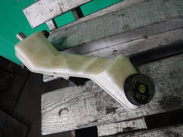 Front Brake Shoe NISSAN X-Trail 2015 DBA-NT32 — photo 2