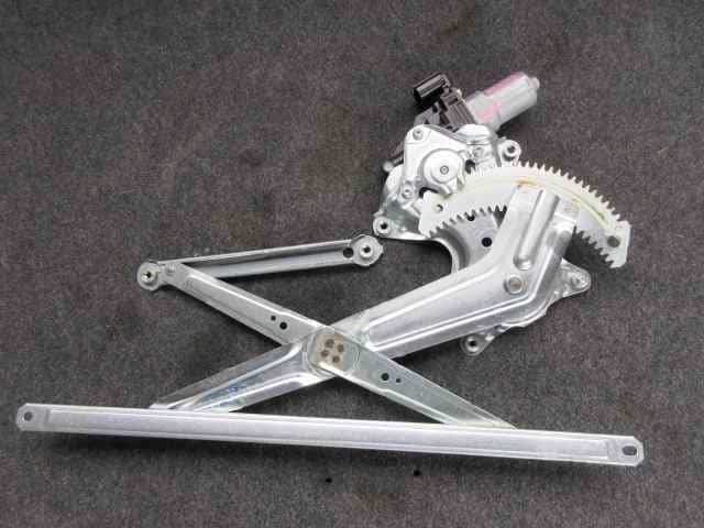 Front Left Door Regulator NISSAN Dayz 2013 DBA-B21 — photo 1