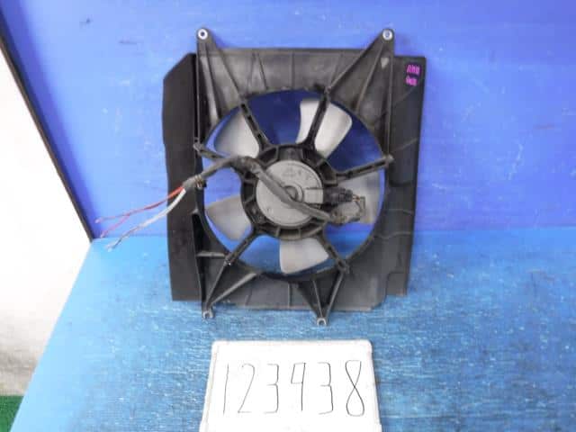 Radiator Cooling Fan TOYOTA bB 2012 CBA-QNC25 — photo 1