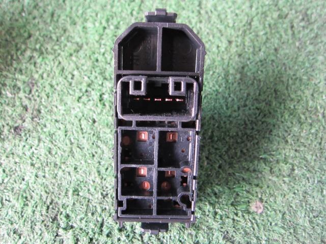 Power Window Switch TOYOTA Passo 2011 DBA-KGC30 — photo 2