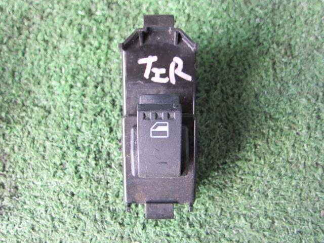 Power Window Switch TOYOTA Passo 2011 DBA-KGC30 — photo 1