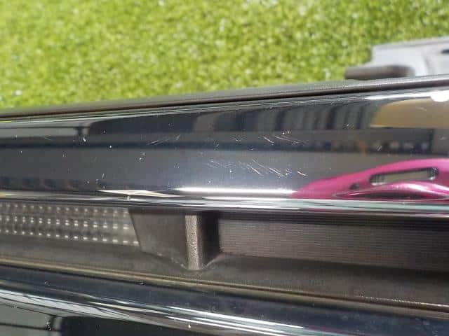 Radiator Grille HONDA Step Wagon 2010 DBA-RK5 — photo 4
