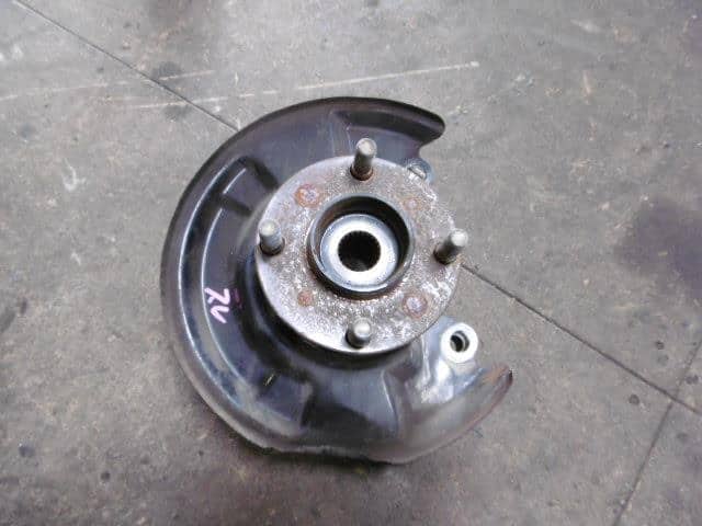 Front Right Knuckle Hub Assembly SUBARU R2 2005 CBA-RC1 — photo 1