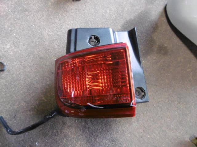 Left Tail Light NISSAN Elgrand 2002 UA-E51 — photo 1