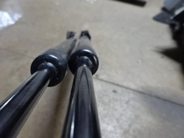 Tail Gate Damper NISSAN Dayz roox 2017 DBA-B21A — photo 2