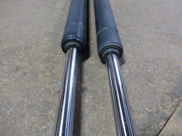Tail Gate Damper MAZDA Bongo brawny 2001 KG-SK56V — photo 3