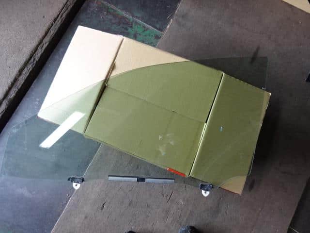 Front Left Door Windshield TOYOTA Allion 2004 CBA-NZT240 — photo 1