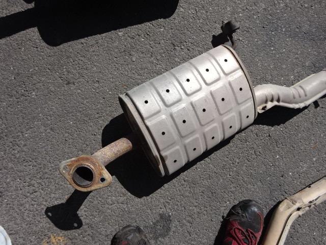 Exhaust Center Muffler NISSAN Crew 2008 ABA-QK30 — photo 2