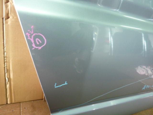 Front Right Door Assembly TOYOTA Regius 1997 E-RCH41 — photo 3