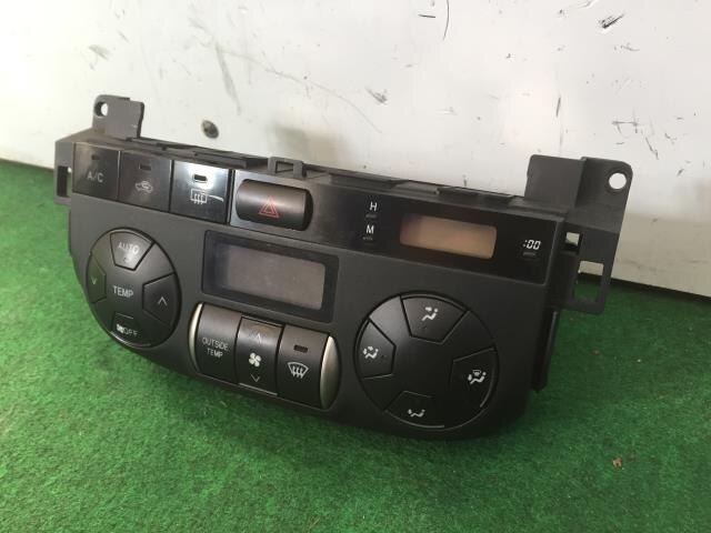 A/C Control Panel TOYOTA RAV4 2004 CBA-ACA21 — photo 2
