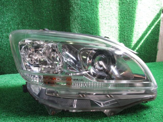 Right Headlight TOYOTA Mark X Zio 2010 DBA-ANA15 — photo 1