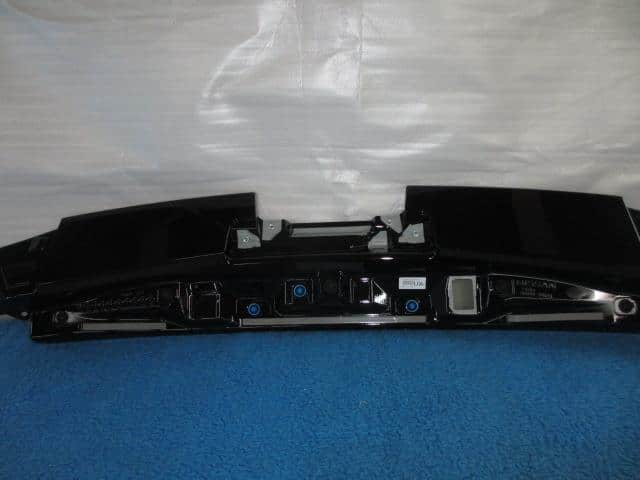 Rear Spoiler NISSAN Leaf_ 2017 ZAA-ZE1 — photo 4