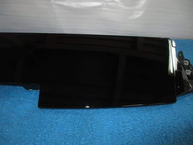 Rear Spoiler NISSAN Leaf_ 2017 ZAA-ZE1 — photo 3