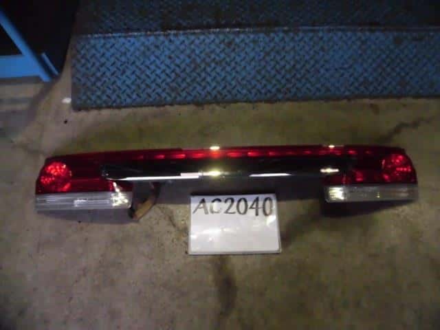 Rear Finish Panel HONDA Step Wagon 2005 DBA-RG3 33701SLJN11 — photo 1