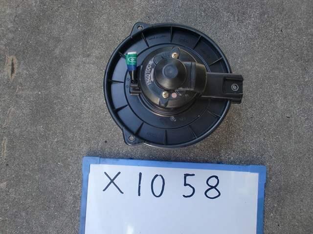 Blower Motor TOYOTA Ipsum 2001 TA-ACM21 — photo 1