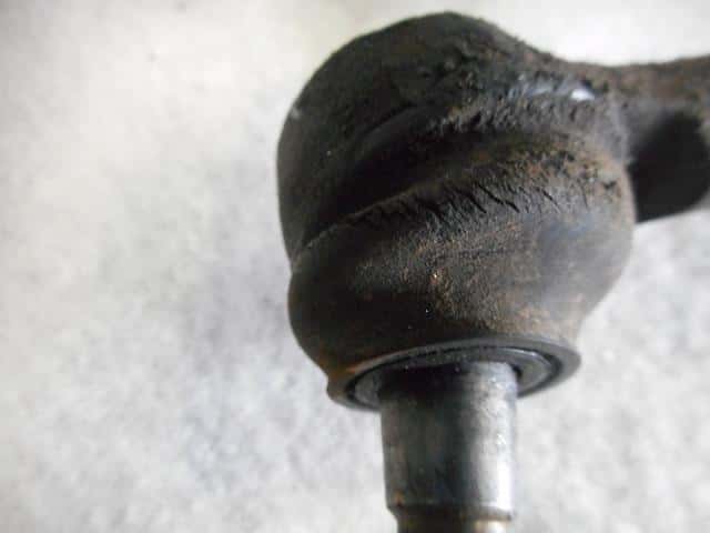 Power Steering Rack and Pinion Assembly NISSAN March E-K11 — photo 2