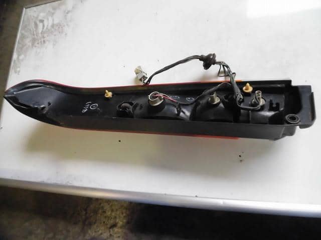 Left Tail Light HONDA Vamos 2002 GF-HM2 — photo 2
