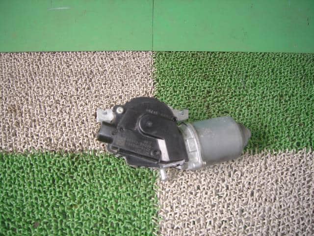 Front Wiper Motor DAIHATSU Hijet 2012 GBD-S331V — photo 1