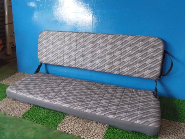 Rear Seat DAIHATSU Hijet 2002 TE-S210V 7158097537000 — photo 1