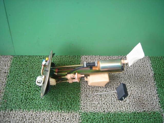 Fuel Pump SUBARU Forester 2001 GF-SF5 42021FC060 — photo 2