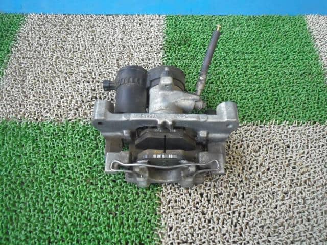 Rear Left Caliper SUBARU Impreza 2017 DBA-GT7 26692FL010 — photo 2