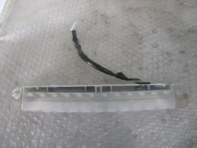 Light TOYOTA Prius 2004 DAA-NHW20 — photo 1