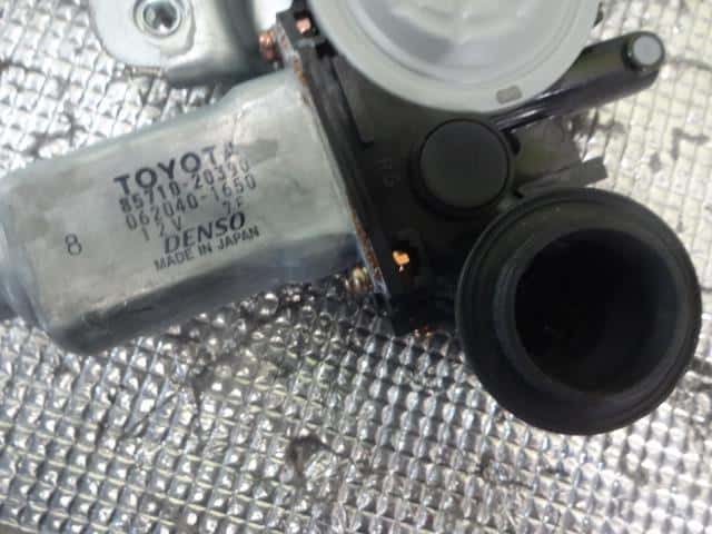 Front Right Door Regulator TOYOTA Allion 2004 CBA-NZT240 — photo 3