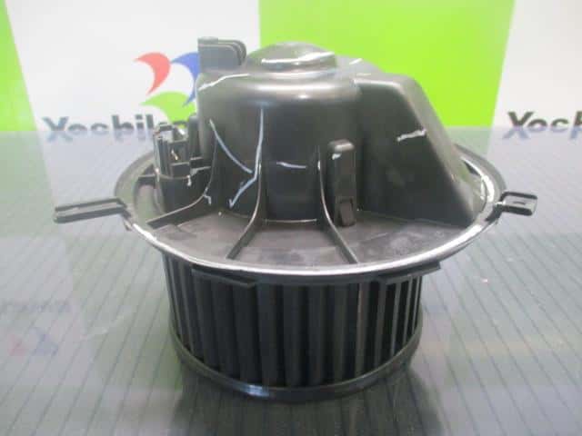 Blower Motor VOLKSWAGEN Golf Variant 2010 DBA-1KCAX — photo 3