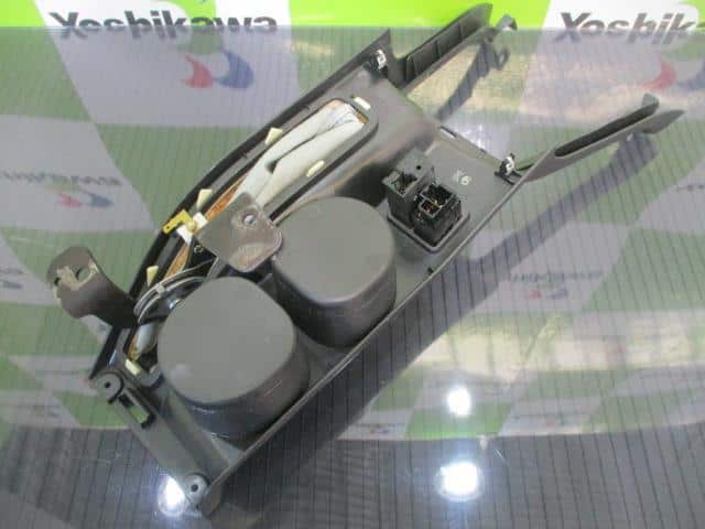 Interior Parts SUBARU Impreza 2004 GH-GDB — photo 3
