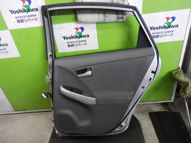 Rear Right Door Assembly TOYOTA Prius 2012 DAA-ZVW30 — photo 4