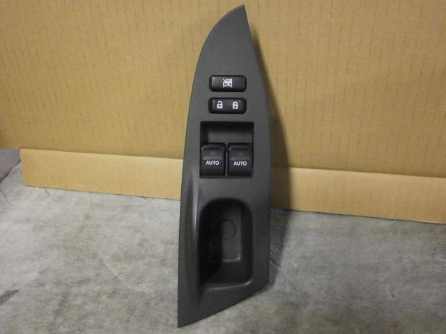 Power Window Switch TOYOTA IQ 2010 DBA-NGJ10 — photo 1