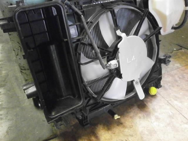 Radiator TOYOTA IQ 2010 DBA-NGJ10 — photo 3