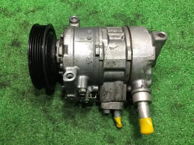 A/C Compressor MERCEDES-BENZ 2014 DBA-156946 A0038304360 — photo 1