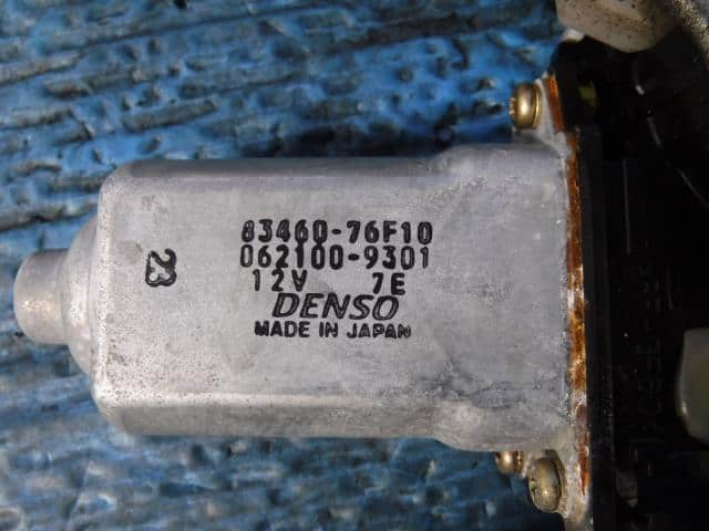 Front Left Door Regulator SUZUKI Wagon R 2003 UA-MC22S 8346076F10 — photo 3