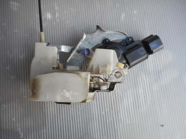 Door Lock Solenoid SUZUKI Lapin 2004 UA-HE21S — photo 2