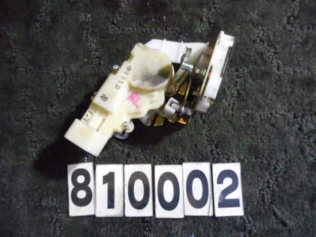 Door Lock Solenoid TOYOTA bB 2005 CBA-NCP30 — photo 1
