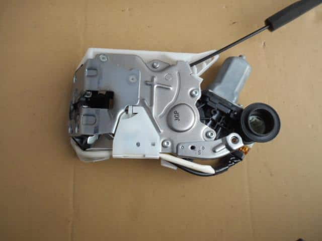 Electrical Component NISSAN Serena DBA-FNC26 — photo 2