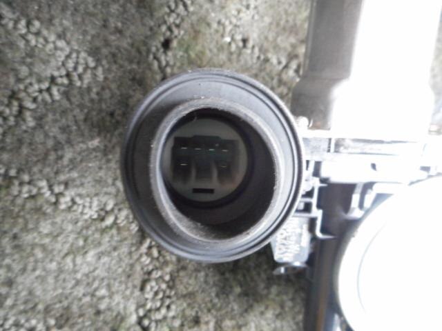Front Right Door Regulator TOYOTA Sienta 2004 CBA-NCP85G — photo 3