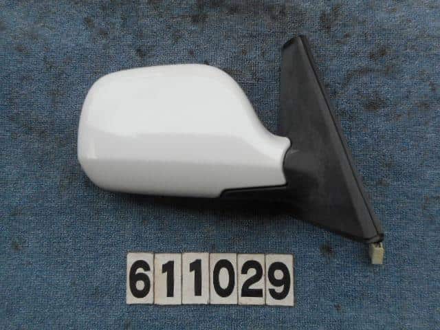 Right Side Mirror TOYOTA bB 2001 TA-NCP31 — photo 1