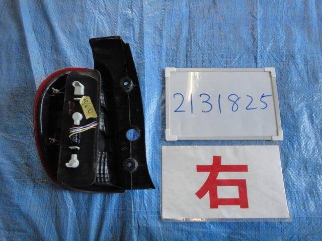 Right Tail Light NISSAN March 2012 DBA-K13 — photo 2