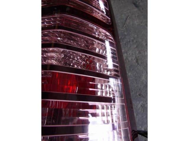 Right Tail Light HONDA Step Wagon 2003 UA-RF8 33501S7S901 — photo 2
