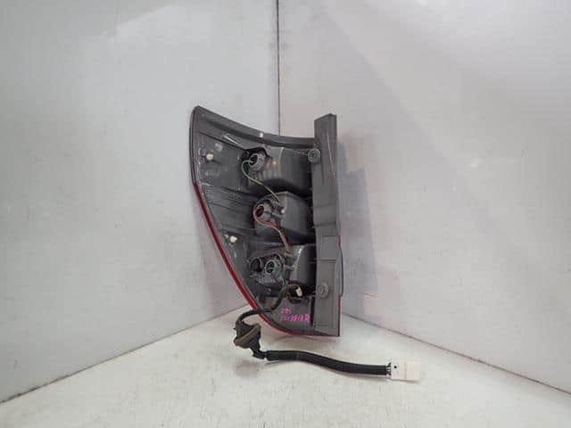 Right Tail Light HONDA Zest 2009 DBA-JE1 — photo 2