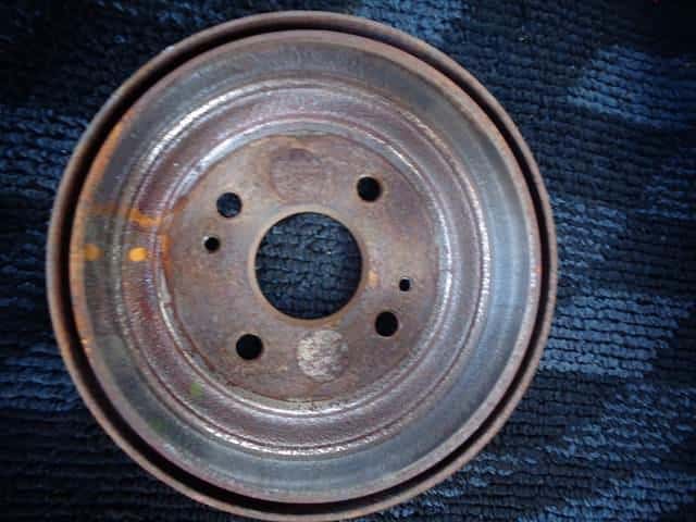 Rear Brake Drum DAIHATSU Hijet 2006 LE-S210P — photo 3