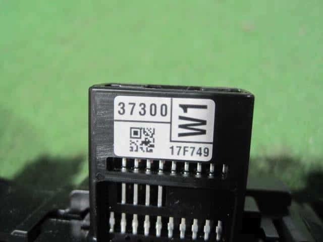 Combination Switch HINO Dutro 2014 SKG-XZU775M 37300 — photo 3