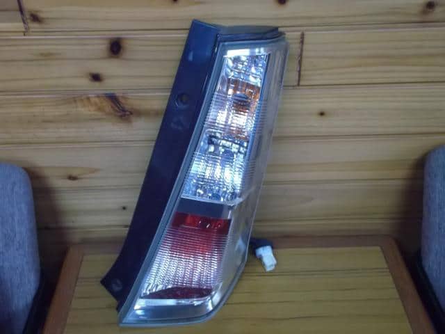 Right Tail Light MAZDA Az wagon 2012 DBA-MJ23S — photo 1