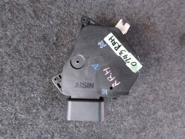 Door Lock Solenoid TOYOTA Celsior 2003 UA-UCF30 — photo 3
