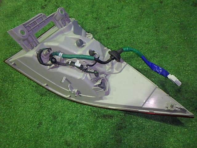Left Tail Light HONDA Insight 2009 DAA-ZE2 — photo 2